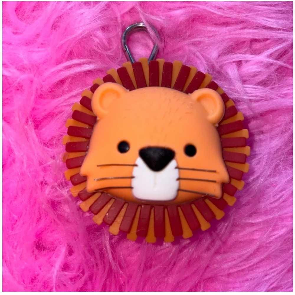 BBW Lion Pocketbac Holder
